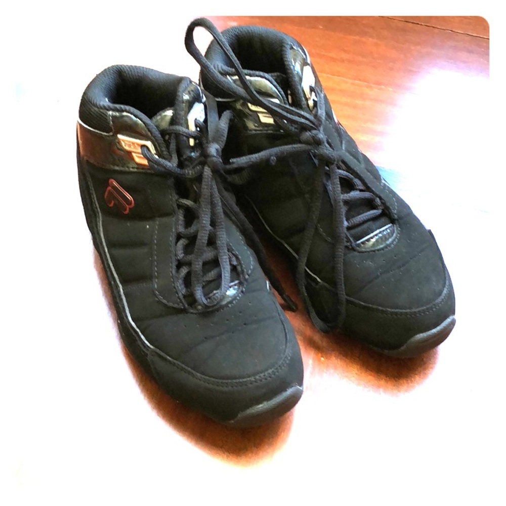 FILA boy basketball sneakers size 2